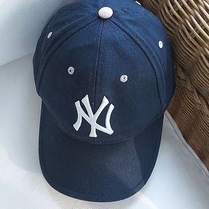 MLB Men's NY Yankees Moneymaker Hat Dark Blue & Tan